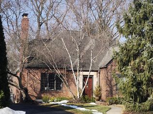 5340 N Illinois St, Indianapolis, IN