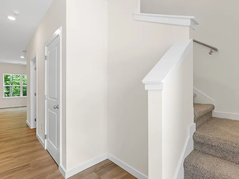 4250 Belcourt Ln NE — Photo 20