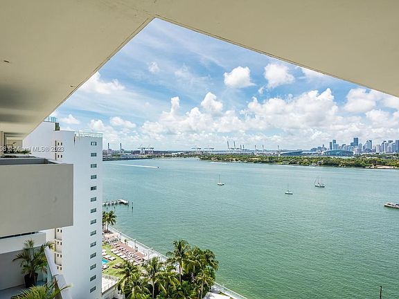 2nd image of 1200 West Ave Penthouse 31