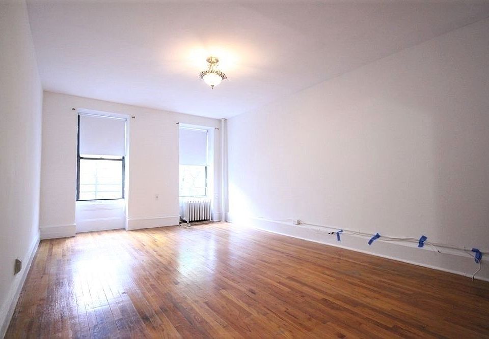 1st image of 444 W 48th St APT 4C