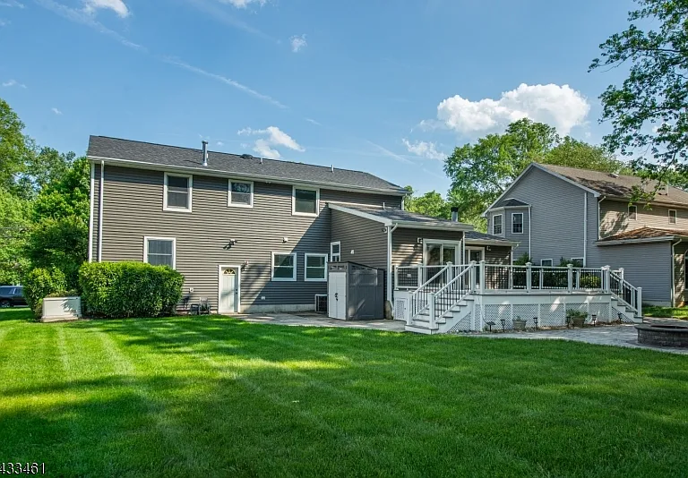 77 Rockwood Rd — Photo 47