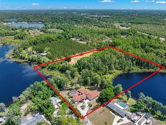 3rd image of 19229 Blount Rd
