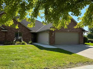 406 Skyview Cir, Norfolk, NE 68701