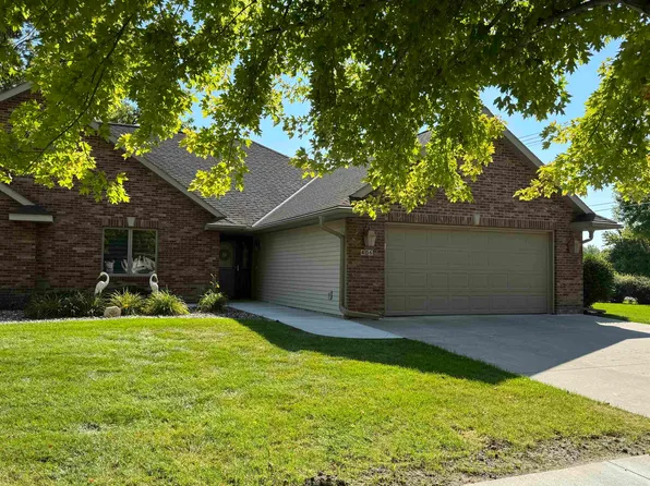 406 Skyview Cir, Norfolk, NE 68701