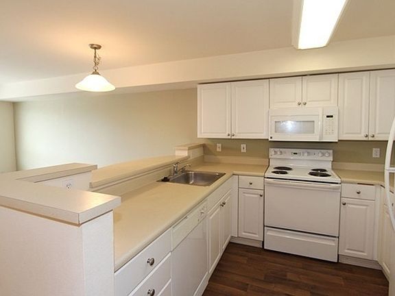 3rd image of 1307 N 43rd St APT 202