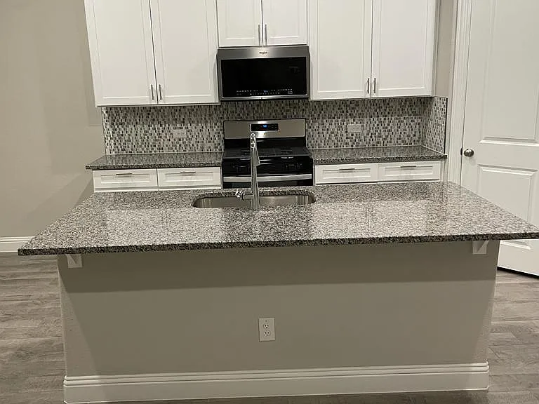 207 Suma Dr — Photo 28