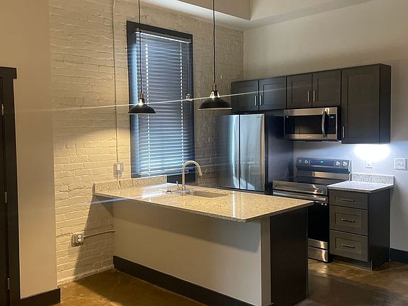 4th image of 19318 Main St #116