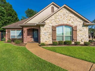 3815 Summerset Ct, Longview, TX 75605