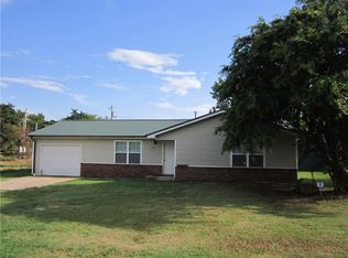 104 Lacey Ln, Poteau, OK 74953