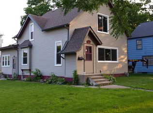 1028 Walnut St, Webster City, IA 50595