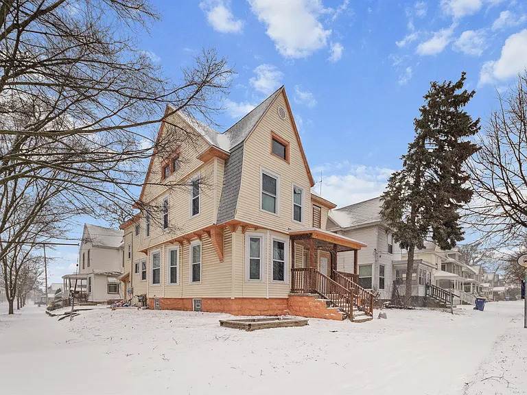1055 Madison Ave SE — Photo 13