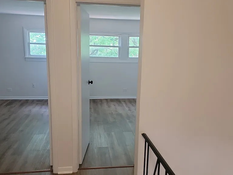 15907 Debra Dr — Photo 19