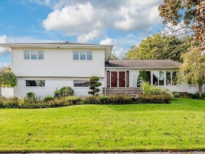 2 Sunset Boulevard, Massapequa, NY, 11758