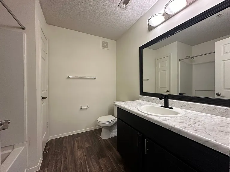 Hamilton at Turman Farms Apartments — Photo 26