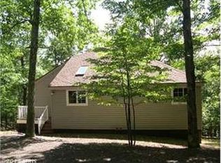 178 Animikean Rdg, Hedgesville, WV 25427