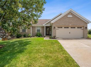 95 Myrtle Wood Ct, O'Fallon, MO 63368