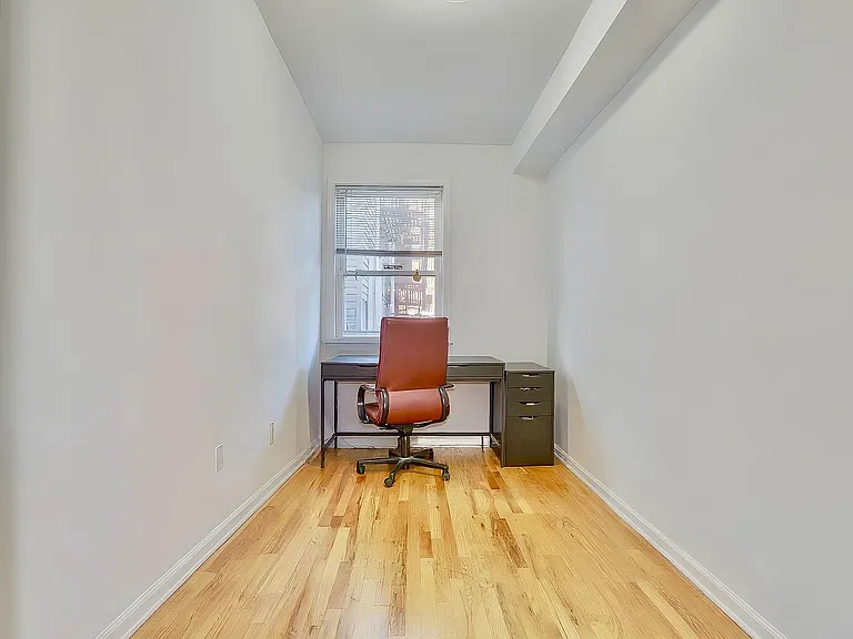 228 Brunswick St #2 — Photo 15