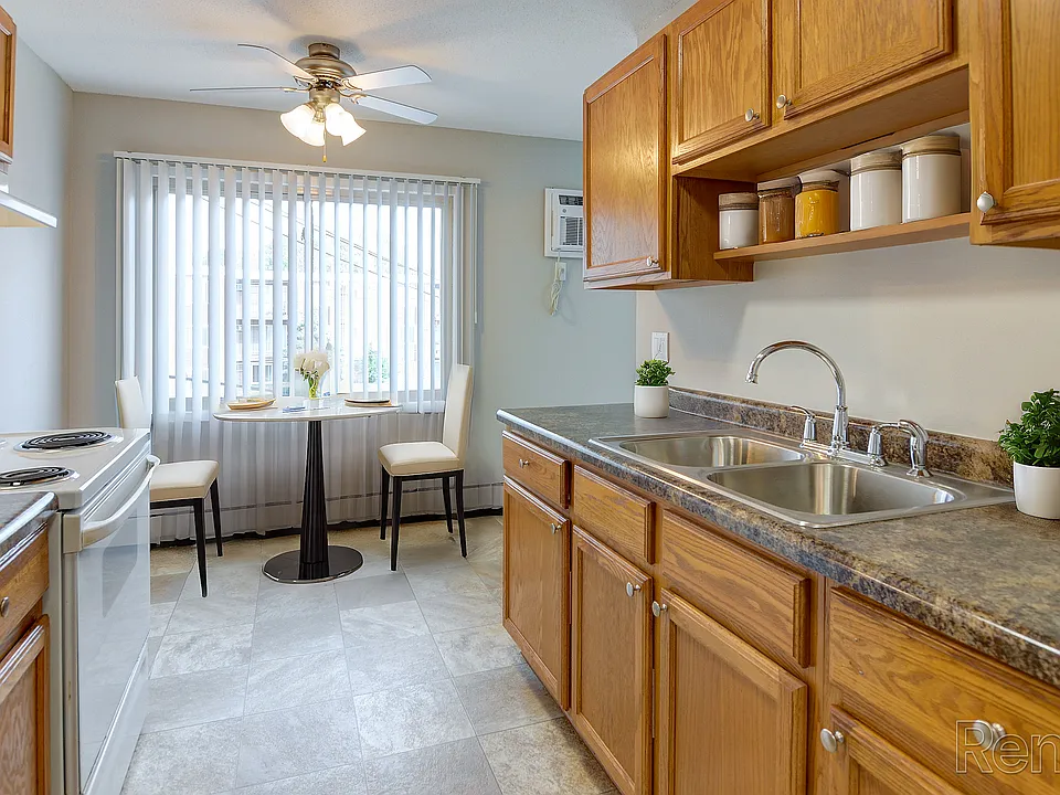 Parkview Apartments