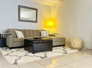 4046 NW 19th St #103, Lauderhill, FL 33313