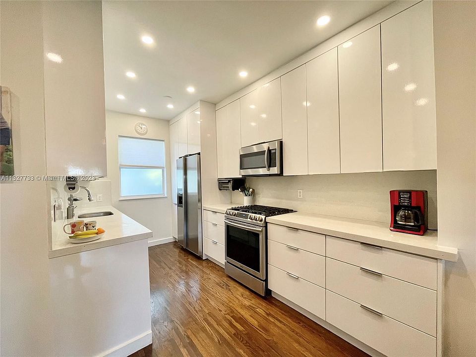 1st image of 1446 Lenox Ave APT 2
