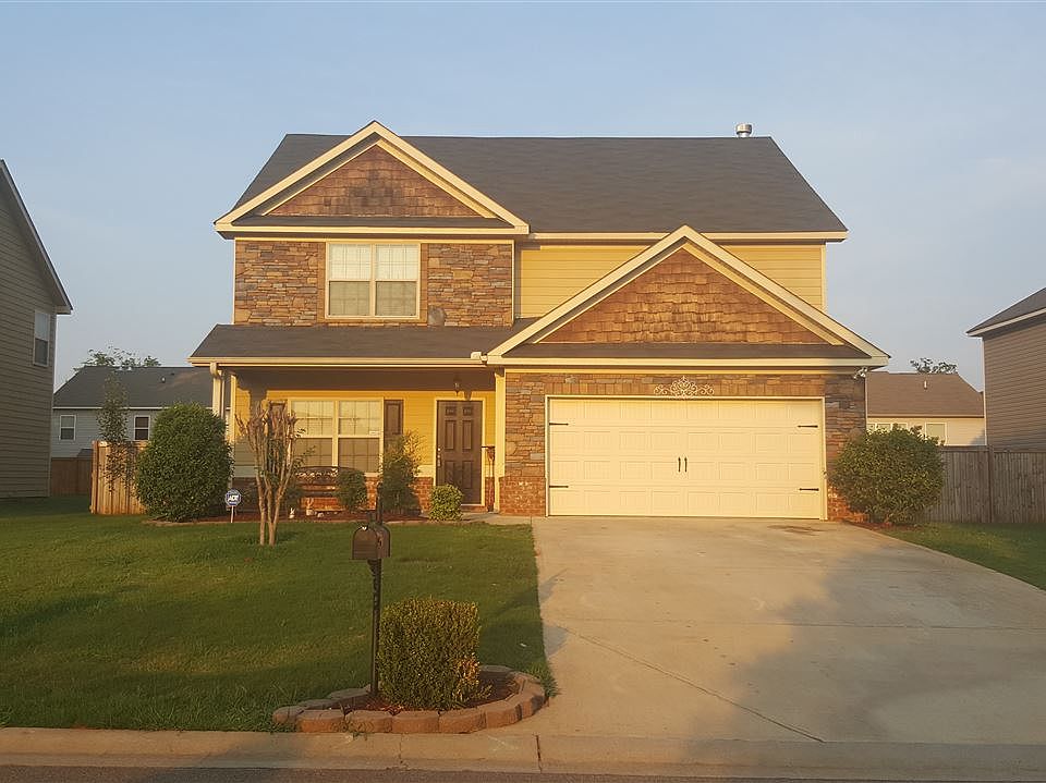 1st image of 301 Haywood Dr