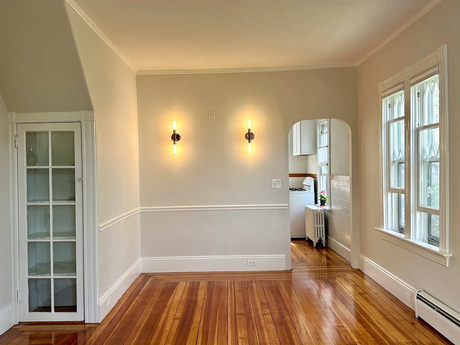 3 bed, 983 sqft, $3,250 — Photo 3