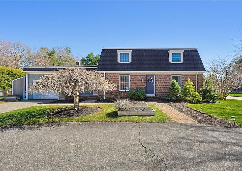 1st image of 3 Fair Oaks Ln