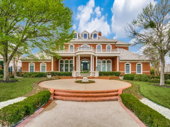 5816 Forest Highlands Dr, Fort Worth, TX 76132