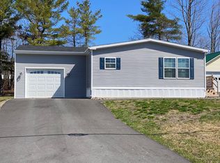 8 East St, Bangor, ME 04401