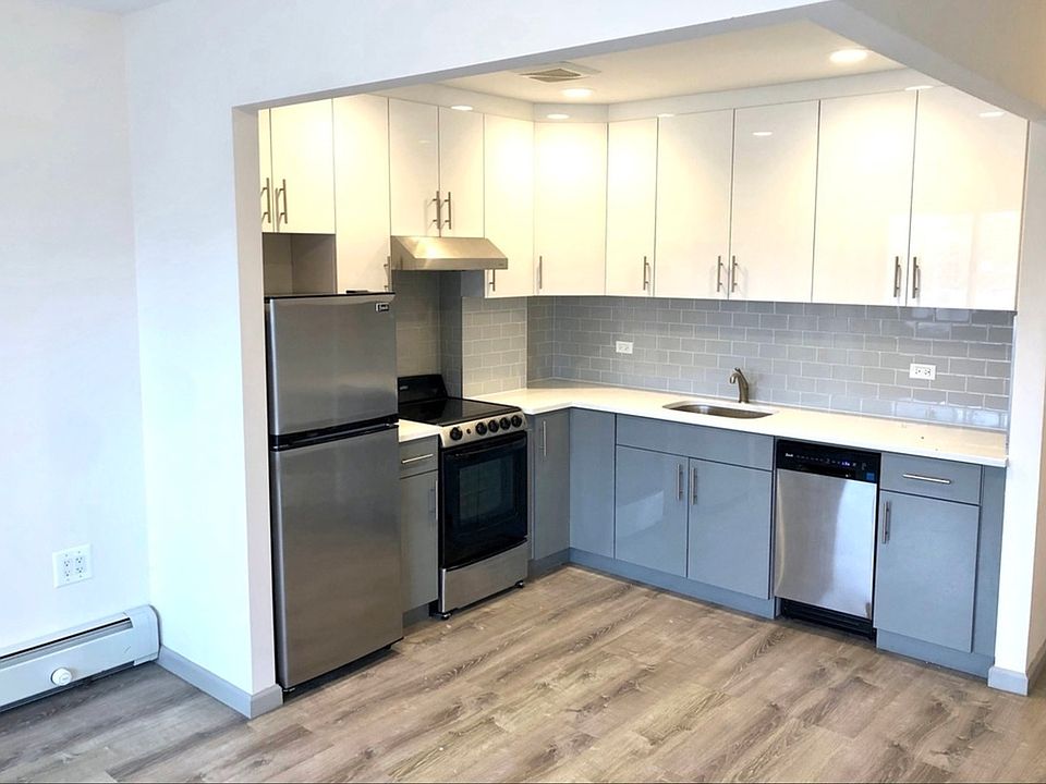 1st image of 14-45 31st Ave #D5