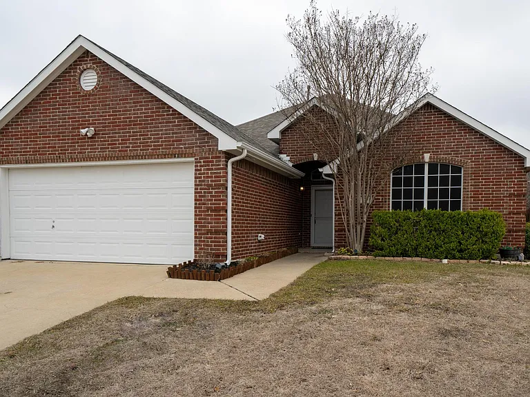 152 Pinion Ln — Photo 2