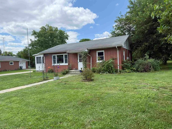 410 S Main St, Farmland, IN 47340