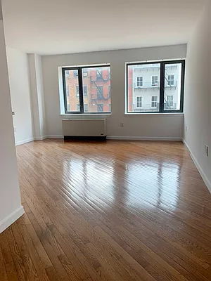 Rented by Addison Property Group | media 10