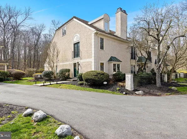 215 Dutts Ml E, West Chester, PA 19382