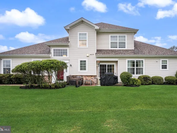 30 W Delray Ln, Absecon, NJ 08201