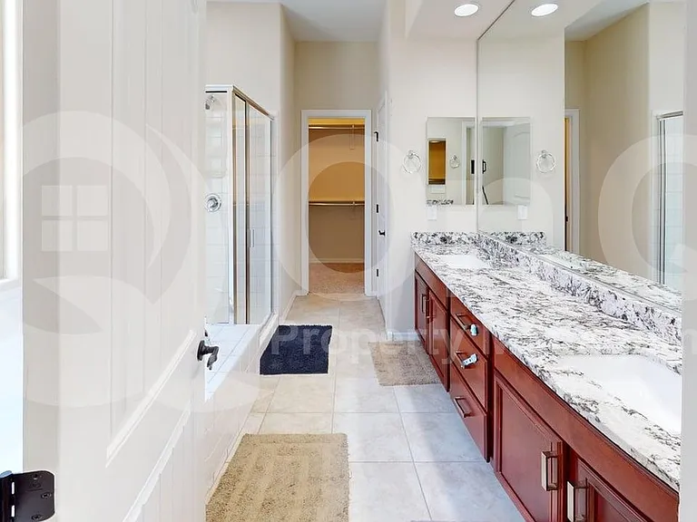8943 W Marshall Ave — Photo 18