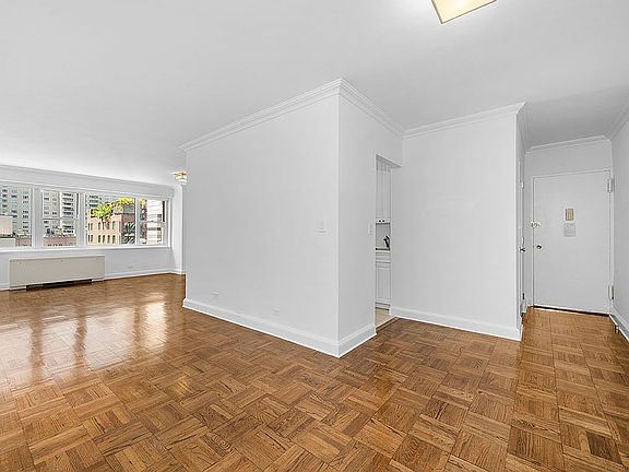 4th image of 215 E 68th St APT 7D