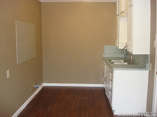 814 Prado St — Photo 6