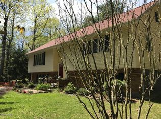 112 Tamarack Dr, Milford, PA 18337