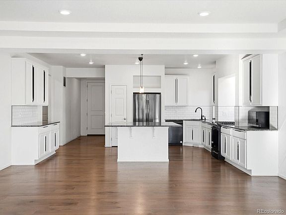 4th image of 10207 Walden Court