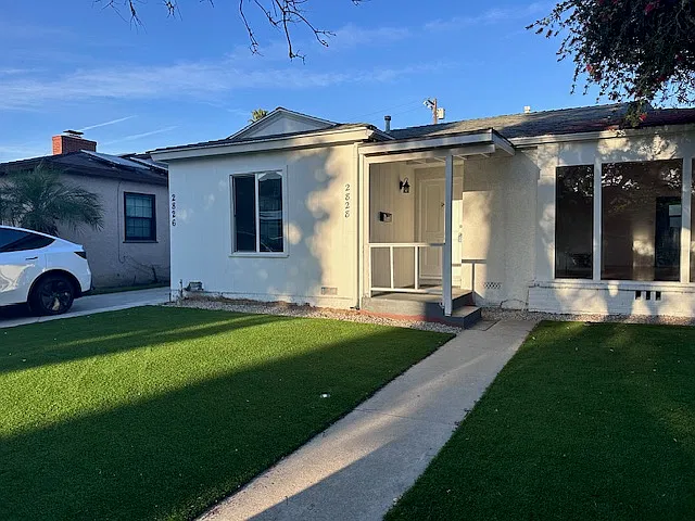 3 bed, 1453 sqft, $5,300 — Photo 1