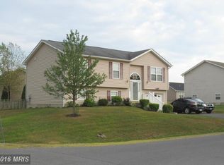 15 Expedition Ct, Martinsburg, WV 25403