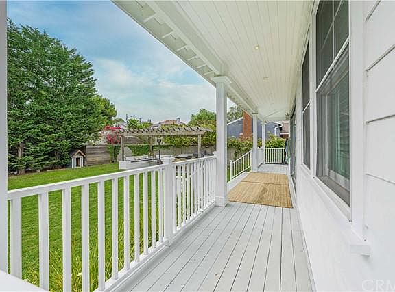 5th image of 1012 E Mariposa Ave