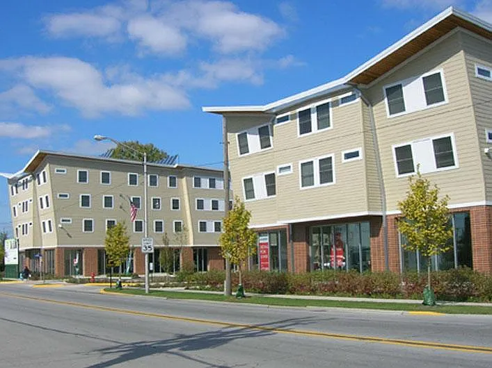 Building Photo 5