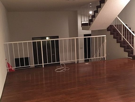 5th image of 14840 Parthenia St APT 10