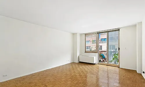 350 W 50th St Photo 1