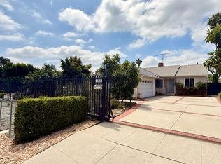 13628 Addison St, Sherman Oaks, CA 91423