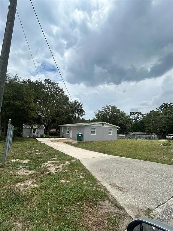 3 bed, 2.0 bath, 1263 sqft, $1,700 — Photo 1