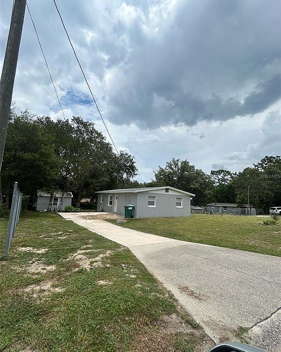 1st image of 809 Plumosa Ave