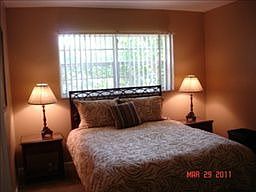5th image of 4290 Gulfstream Dr APT 17